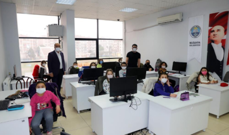 Mudanya Belediyesi'nden ücretsiz İngilizce eğitimi  
