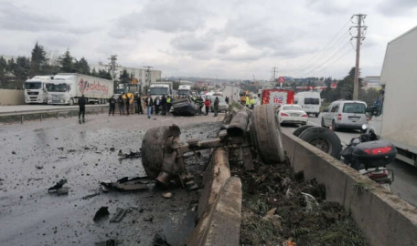 Feci kaza! Ortalık savaş alanına döndü