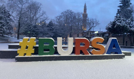 Bursa beyaz gelinliğini giydi  