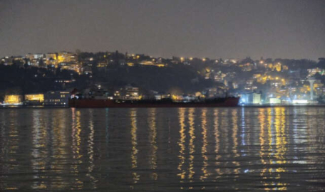 Ayçiçek yağı yüklü ikinci gemi Boğaz'dan geçti