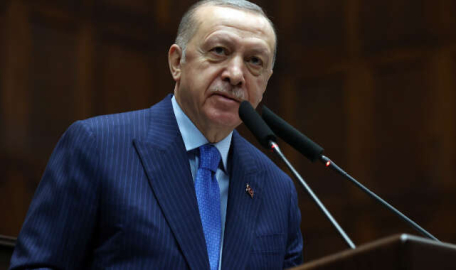 Cumhurbaşkanı Erdoğan sağlıkçılarla ilgili 'maaş' düzenlemesini açıkladı