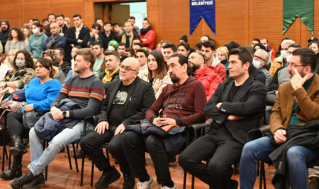 Eğitimi eğitimcilere bırakın lütfen! 