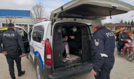 Bursa'da hırsızı dedektif gibi takip edip, polise teslim etti 