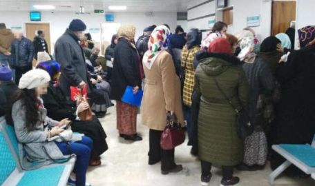 "Randevu almak deveye hendek atlatmak gibi…" 