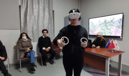 Bu okulda eğitimler sanal ortamda yapılıyor  