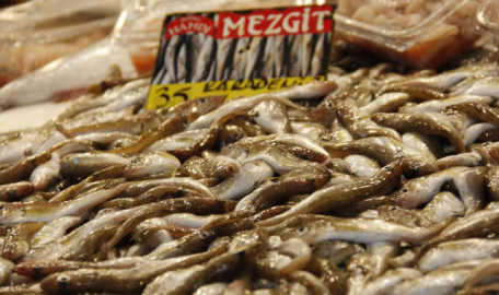 Kar yağışı balık fiyatlarını uçurdu!