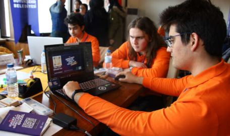 Bursa’da gençlerin çalışmaları tek çatı altında