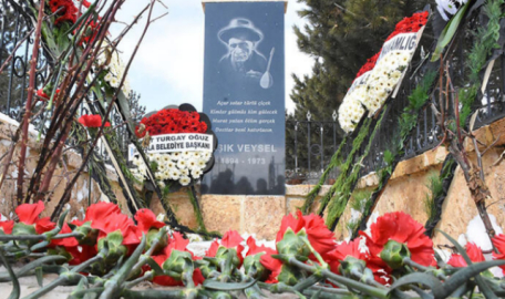 Aşık Veysel, vefatının 49'uncu yılında mezarı başında anıldı 