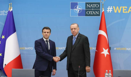 Cumhurbaşkanı Erdoğan, Macron ile bir araya geldi 