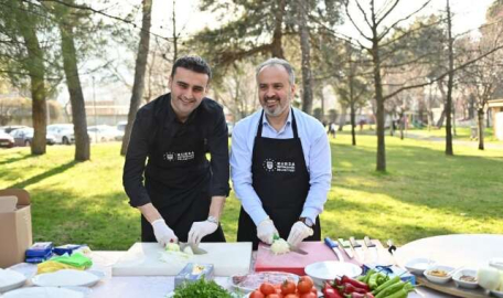 CZN Burak Bursa'da başarıya giden yolu anlattı