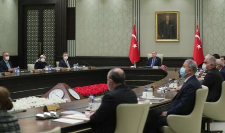 Kabine toplanıyor: Gündem pahalılık 