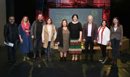 Nilüfer’de tiyatro dolu gün  