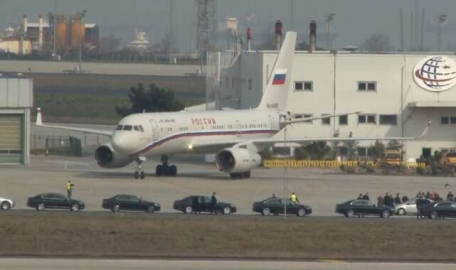 Rusya müzakere heyeti İstanbul'a geldi 