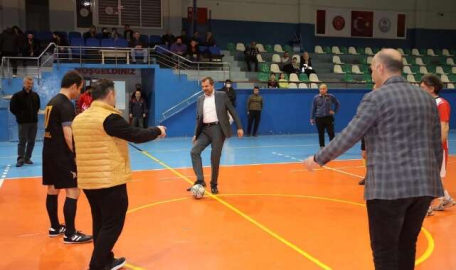 Gürsu’da futsal turnuvası heyecanla başladı  
