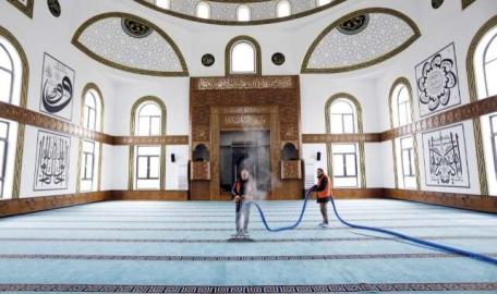 İnegöl'deki camilerde Ramazan temizliği