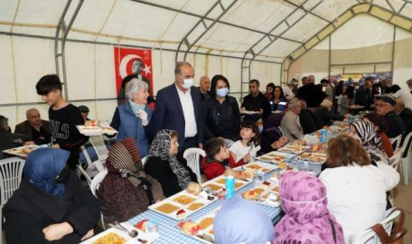 Mudanya iftar sofrasında buluştu  