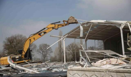 Nilüfer’de kaçak yapılar bir bir yıkılıyor 