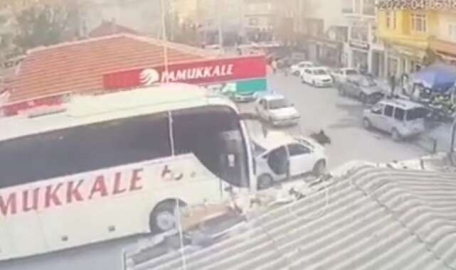 Yolcu otobüsü dar sokaklarda dehşet saçtı 