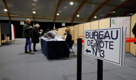 Fransa, cumhurbaşkanı seçimi için sandıkta