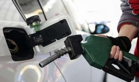 Akaryakıt fiyatlarında indirim bekleniyor