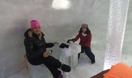 Uludağ'daki iglo ve kütük evlerde unutulmaz tatil...
