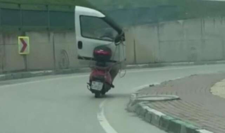 Bursa'da trafikte şaşkına çeviren görüntü