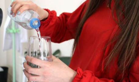 Uzmanı uyardı, iftarla sahur arası ne kadar su tüketmeliyiz 