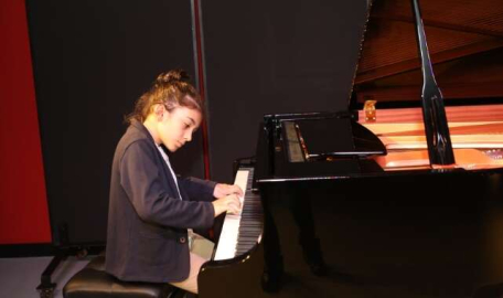 Nilüfer’de çocuklar piyano hünerlerini sergiledi