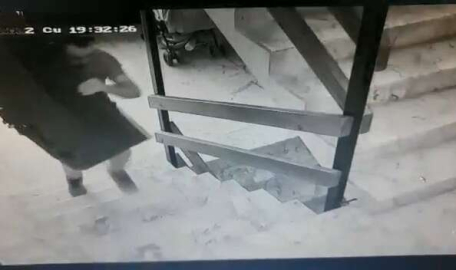 Bursa'da önce katları gezdi, sonra böyle çaldı