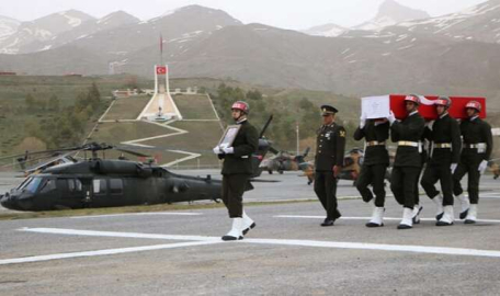 Şehit üsteğmen için Hakkari'de uğurlama töreni 