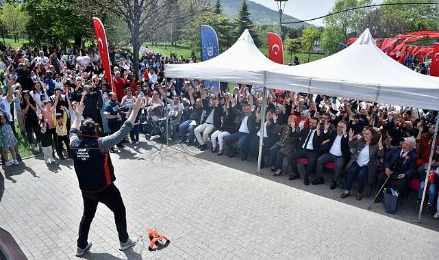 Bursa'da 23 Nisan coşkusu