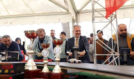 İnegöl’de 23 Nisan Çocuk Şenliği renkli görüntülere sahne oldu  