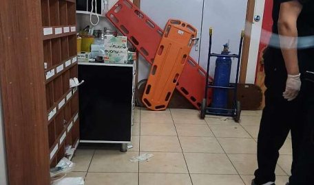 Lice'de sağlık çalışanlarına saldırı! Bakan Koca'dan açıklama