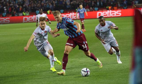 Trabzonspor Şampiyon! 38 yıllık hasret sona erdi 