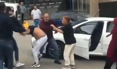 Yol kavgasında yumruklar konuştu