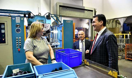 Bursa'da Başkan Dündar: Kadın güçlenirse toplum da güçlenir