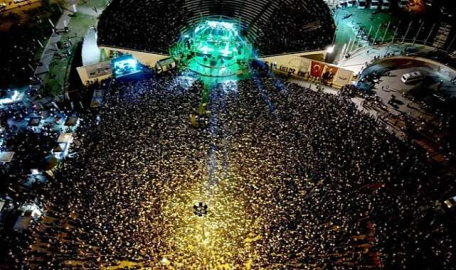 Üniversitenin bahar şenliği sosyal medyada gündem oldu!