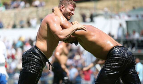 Bursa'nın başpehlivanı Mustafa Taş oldu