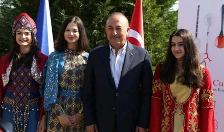 Bursa'nın yöresel kıyafetleri Avrupa'nın gözdesi oldu