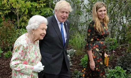 Kraliçe Elizabeth 14. Başbakanı da yolcu etti