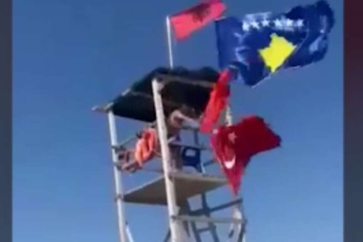 Türk bayrağına çirkin saldırı