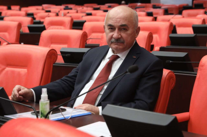 Vahapoğlu: Alkışlanacak başarı