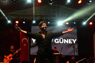 Bursa'da Yusuf Güney'den bayram konseri