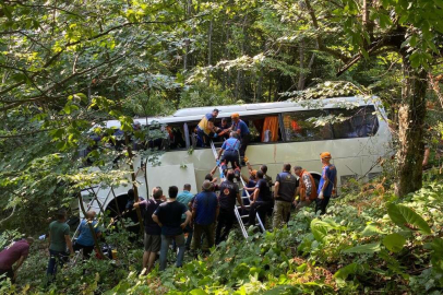 Tur otobüsü kazasında ölenlerin kimlikleri belli oldu