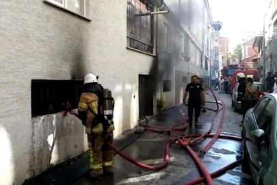 Bursa'da apartmanda korkutan yangın