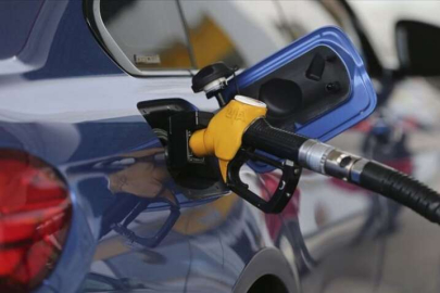 Motorinin litre fiyatına indirim bekleniyor