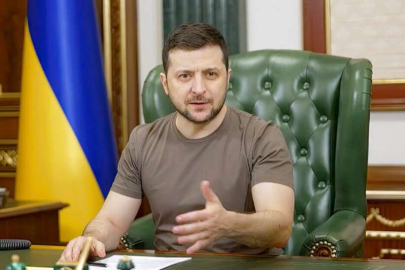 Zelenski duyurdu: Ukrayna'dan NATO başvurusu