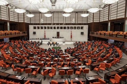 AK Parti'den 11 maddelik yeni yasa teklifi