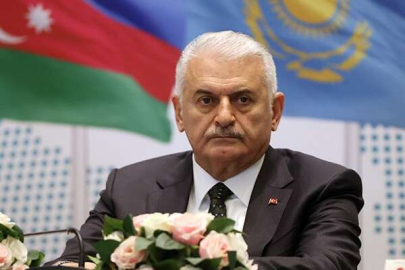 Binali Yıldırım, Azerbaycan’da trafik kazası geçirdi