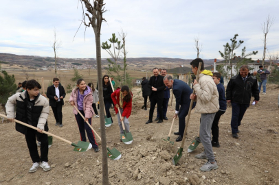 İnegöl’de 193 fidan toprakla buluştu